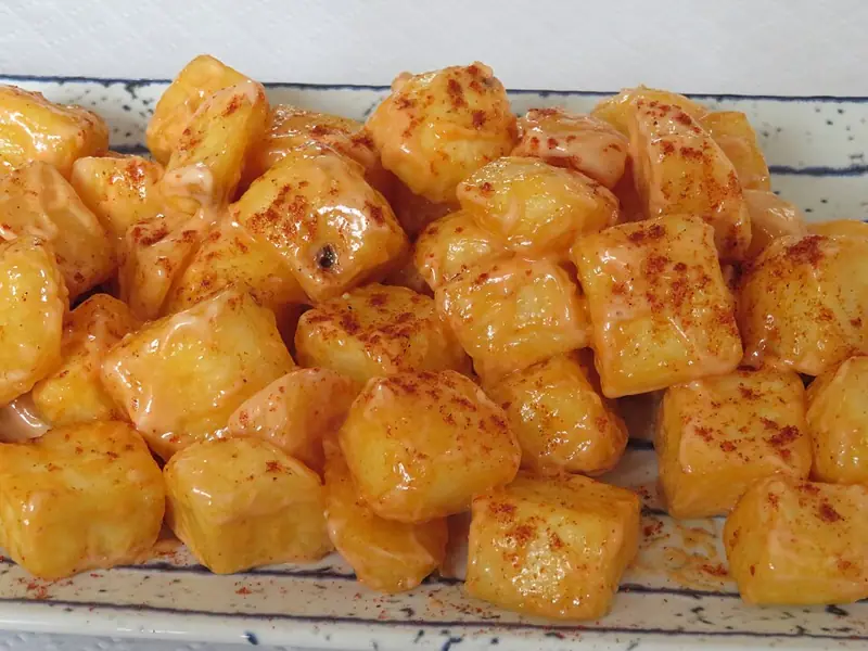 Patatas bravas